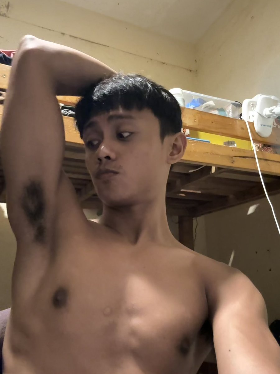 Jancuba97's tweet photo. Hindi ko naman sinadyang i-flex… nadamay lang si kili-kili. 😂😅 https://t.co/tpqbj1Vci9