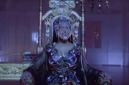 BarbAviii's tweet photo. @YSLONIKA not the @NICKIMINAJ throne 😭😭😭😭

Make some room, hoe,
keep a hundred feet away
Fifty trucks, when I pull up
we a fleet away
You ain’t on my throne,
ain’t even a seat away
But thanks to Nicki, all these
new bitches can see the way

#KrippyKush #NoFrauds https://t.co/hgcBonHkDf