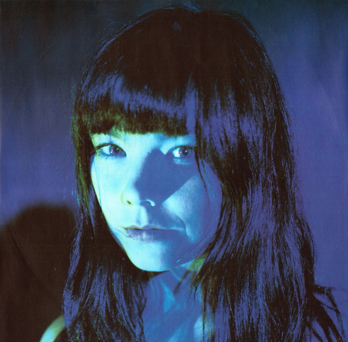 thejunebugfreak's tweet photo. Björk photographed by Nobuyoshi Araki for her album “Telegram” 

1996 https://t.co/ijhQx2DkOh