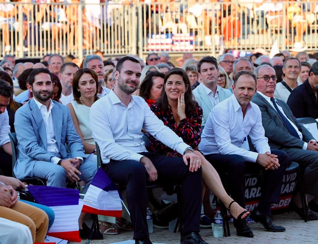 Nouv_Energie's tweet photo. 🇫🇷 Près de 2000 personnes étaient réunies hier à @VilleStRaphael pour le grand meeting de lancement de campagne de @davidlisnard.

Pour la Grande France ! https://t.co/Xjc4dMwB8d