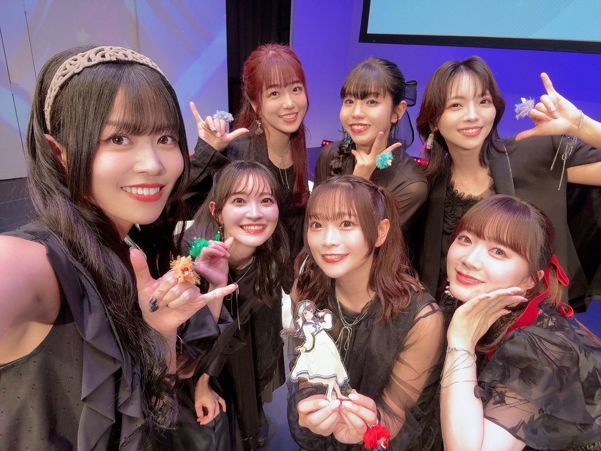 maho_tomita6261's tweet photo. 九九組の日✨
今年はどんな日になるかなー💓

#九九組の日  #スタァライト https://t.co/6Yu8RoxH2D