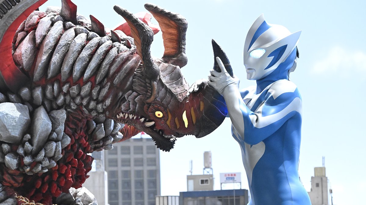ultraman_series's tweet photo. このあと9時から #テレ東 系で
『#ウルトラマンテオ』
第1話「H12から来た男」 

9:30以降、見逃し配信開始！ https://t.co/9VumfPuoQ6