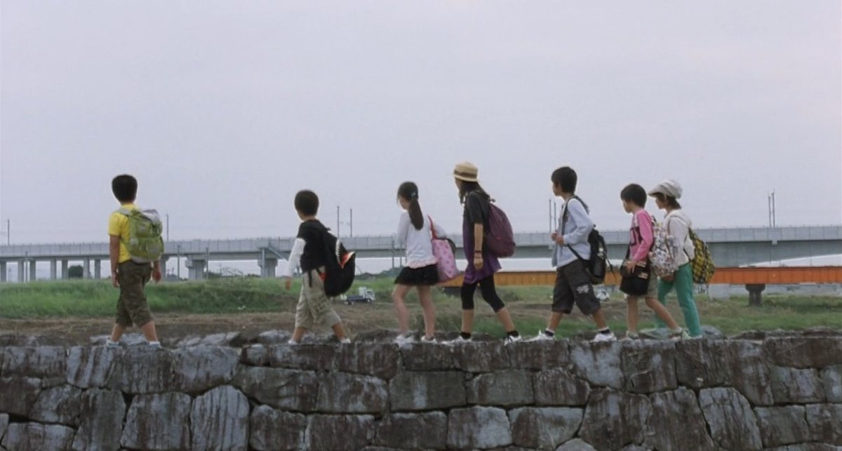 martiniblueue's tweet photo. "people who only look after themselves can be trouble... but if everyone in the world only did practical things, life would get pretty boring, wouldn't it?"

i wish 奇跡 (2011) dir. hirokazu kore-eda https://t.co/PVzJBlKe8D