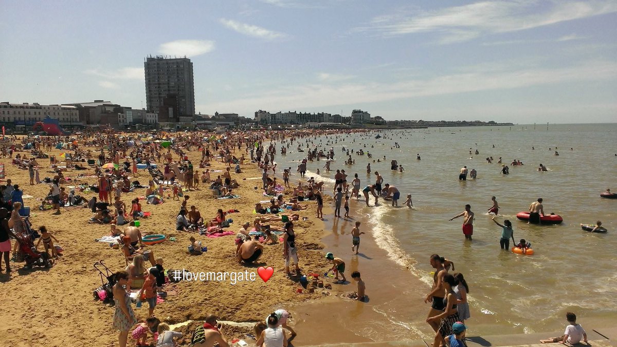 LoveMargate's tweet photo. #margatemainsands #margatebeach #margate #lovemargate ☀️🏖️😍 https://t.co/5jB5B0T6XO