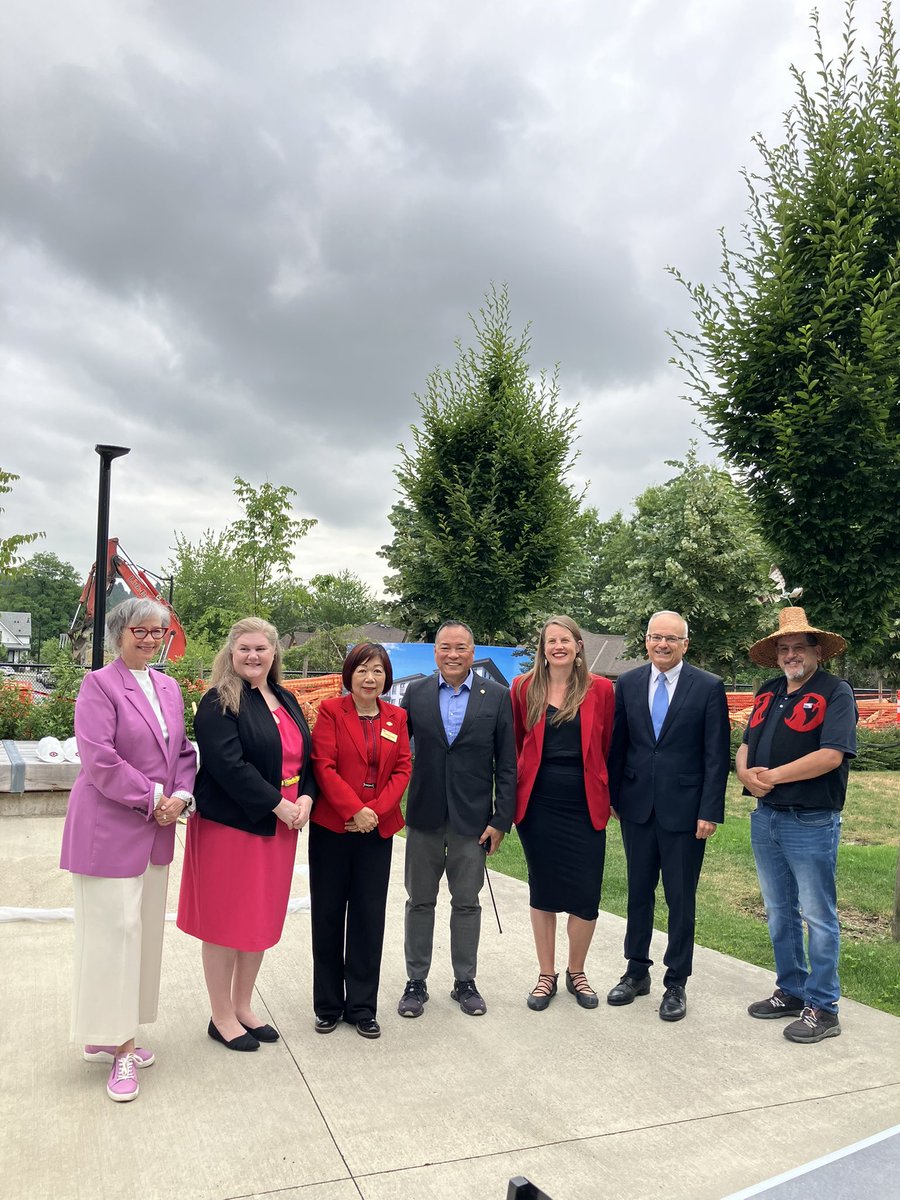 christineeboyle's tweet photo. 🚨 New seniors housing in Coquitlam 

We broke ground on 158 new rental units for seniors at two locations in Coquitlam, ready for move-in starting in 2027!

• 290 Laval Square (right by services at Maillardville Community Centre!)
• 443 Clayton Street

A #homesforpeople 🧵 https://t.co/0TylZSrszE