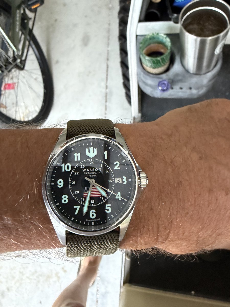 TheCapnJoe's tweet photo. Big thanks to Paul Brown for keeping good time.
My new @WassonWatch arrived today. And it's a beauty. https://t.co/N2A6VqknRm