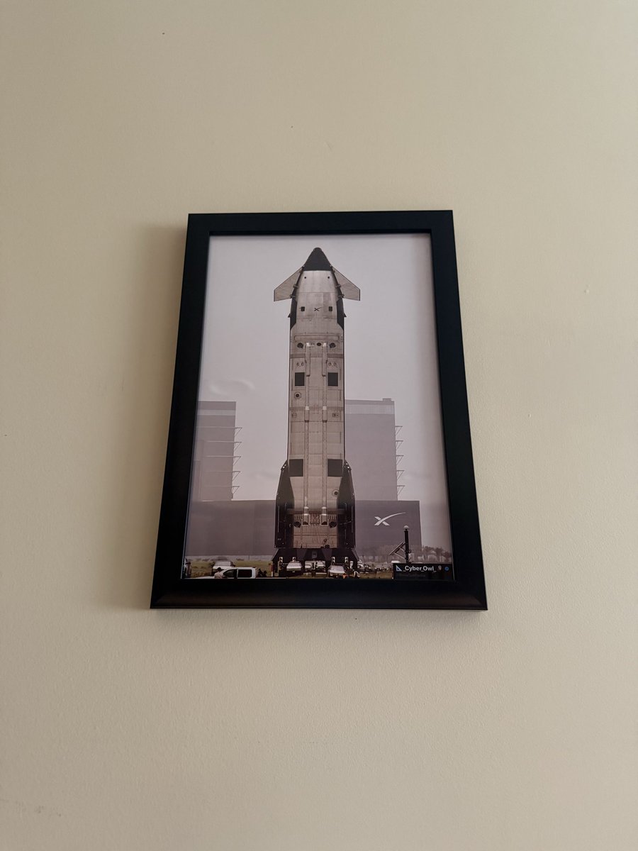 JuniperDriver's tweet photo. Absolutely in love with this stunning @SpaceX print from @RimaSukhadia 🇺🇸

Thank you so much! It is being displayed proudly in our kitchen area. https://t.co/cowAu5X5pB
