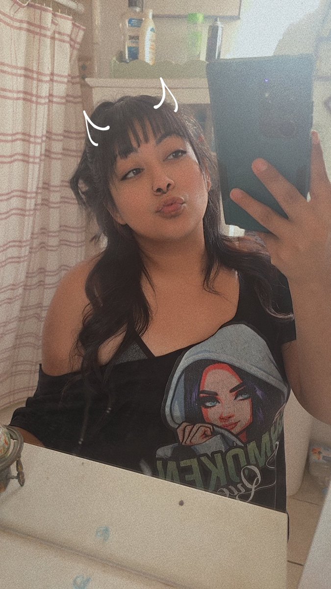 xXShmokenQueenX's tweet photo. 🖤🥰 https://t.co/FS1ZpLiJcd