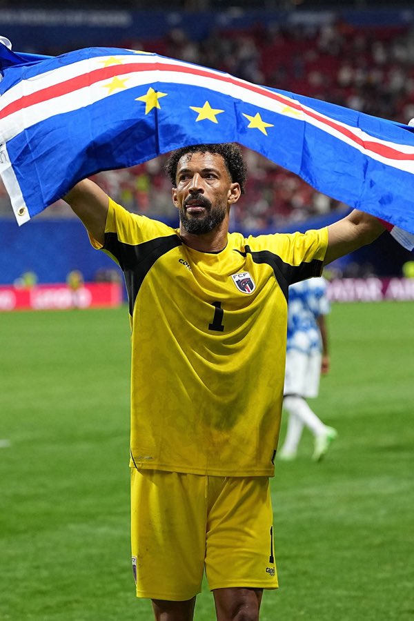DonShelby_'s tweet photo. Pase lo que pase ahora, Cabo Verde se iría del Mundial sin haber perdido ni un partido a los 90 minutos.

Tremendo. https://t.co/uvwgORuaDf