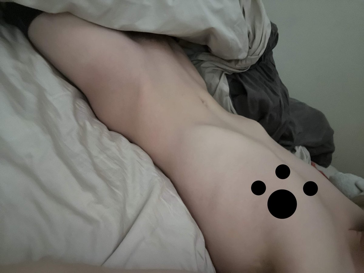 ChewiKera's tweet photo. Mwehehe eeeepy puppy :3
Cuddles..? i dont bite :3 unless.. 
#nsfwtwt #nsfw #nsfwpic #nsfwphoto #boypic #goodboy #puppyboy #mommysboy #boybottom #msub #nsfwmsub https://t.co/HIaeG6AnvA