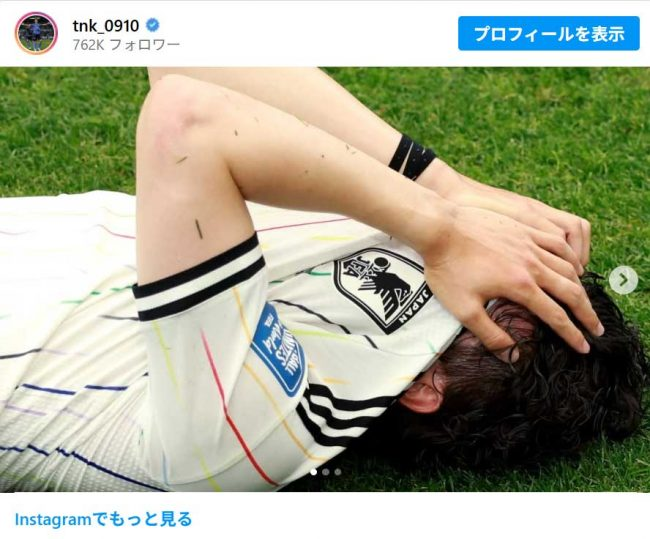 livedoornews's tweet photo. 【北中米W杯】田中碧「全部向き合います」成長を誓う
https://t.co/48IMRGjfhr

田中が、大会を終えて初めて自身のインスタグラムを更新。ピッチに倒れ、ユニホームで自身の顔を覆った写真などを投稿し「全部向き合います。自分の実力がただ足りなかっただけ。這い上がります」と誓った。 https://t.co/2ptYkSjhmk