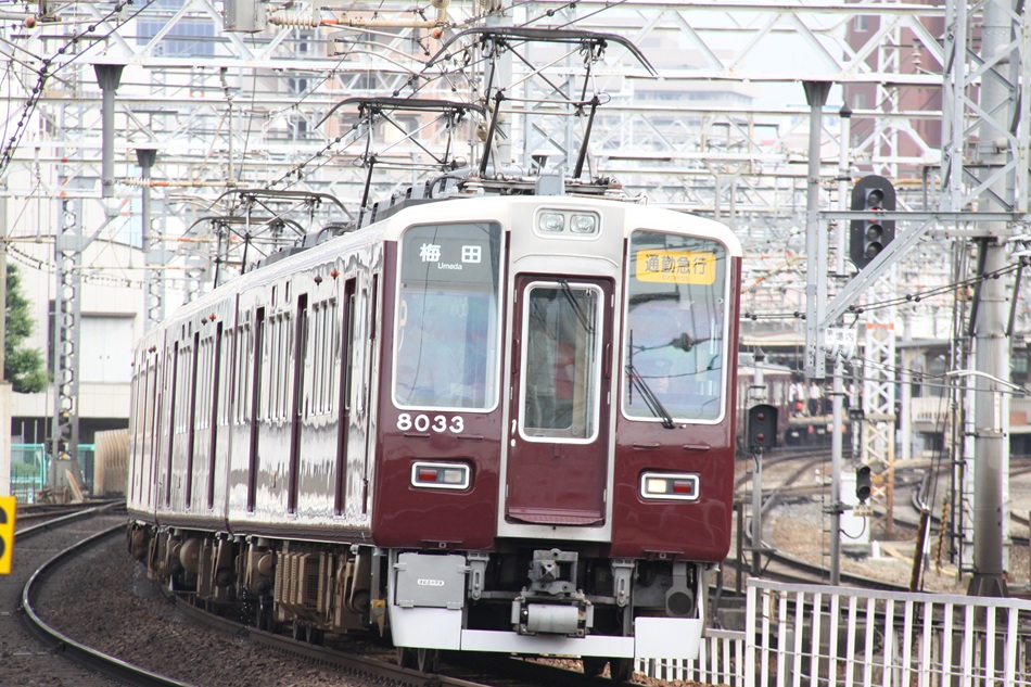 korokesaiko's tweet photo. 2010年頃はデカ幕車の文字大が残ってましたが過渡期のようで文字小の車両もいてました。 https://t.co/iPTmn3jlTc