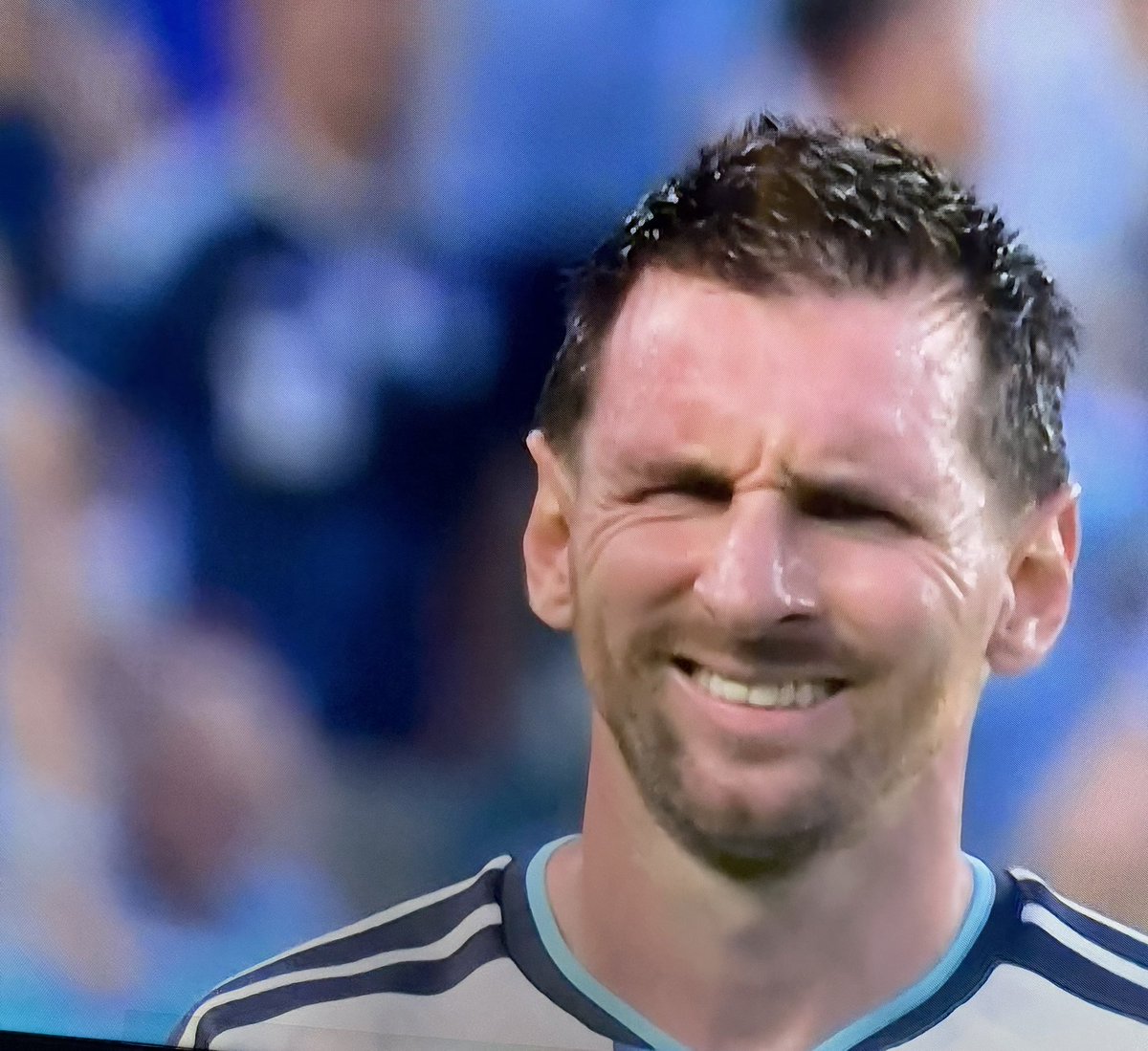11_twenty2's tweet photo. Messi the shot 🐐at this point did not believe he's eye's 🤣

Messi is Finnish just retire or focus on your farmers league 😂 https://t.co/OSRk6VIPuN