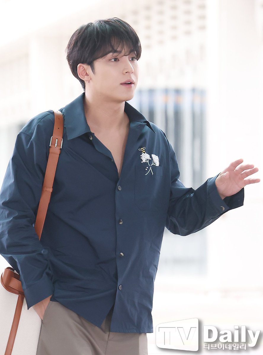 gyumedia's tweet photo. DEPARTURE TO PARIS #민규 

MINGYU FOR DIOR COUTURE
#MINGYUxDior #DiorCouture
@Dior @pledis_17 https://t.co/ZvitmC7tmf