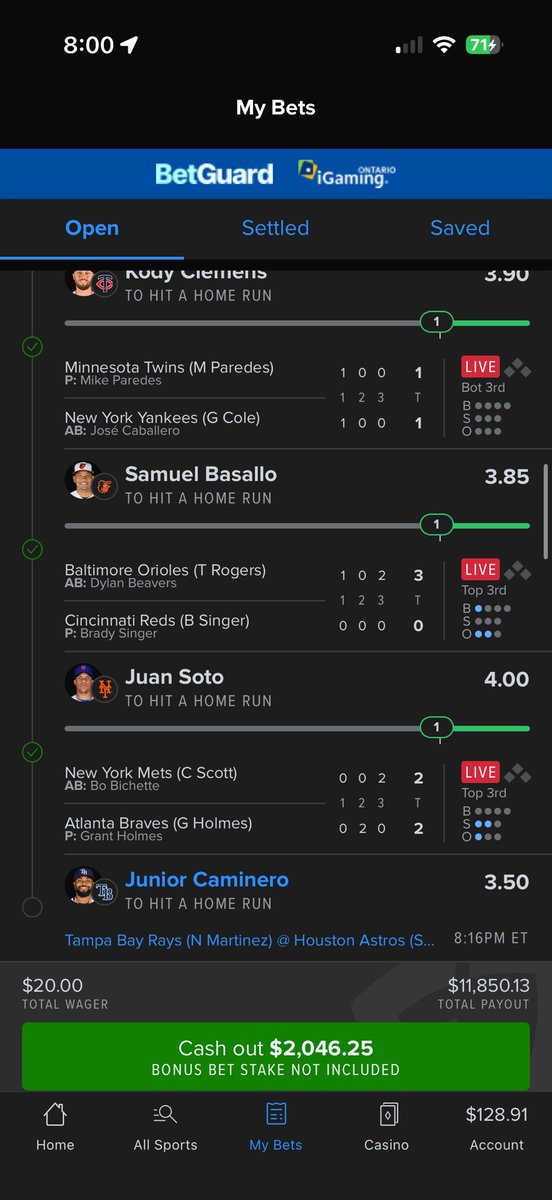 jedosGG's tweet photo. Cash out or ride? https://t.co/8bKbVrM85c