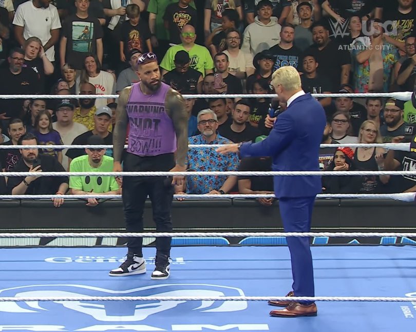 FadeAwayMedia's tweet photo. Jey Uso: “I need to bring that gold back to the family” 

Cody Rhodes: Back to the family? what year are we in?”

LMFAOOOOOOOOO

#Smackdown https://t.co/qdrYcIf7J1
