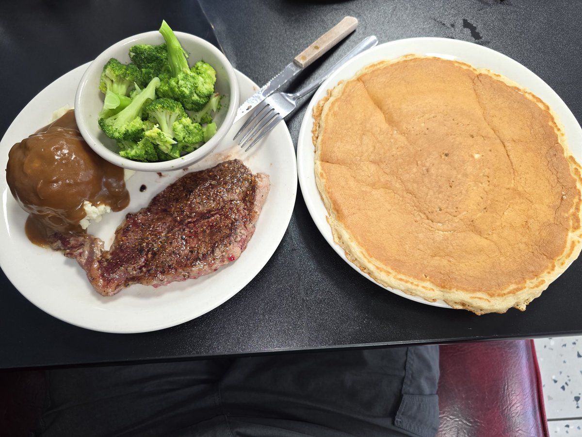 Haxxing's tweet photo. Dinner https://t.co/tOqxwTvlby
