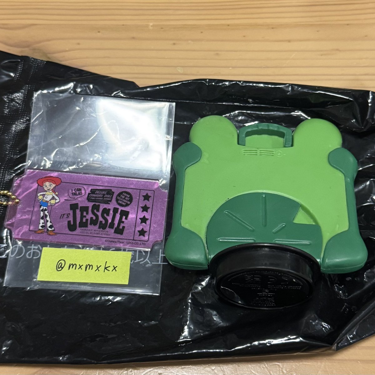 mxmxkx's tweet photo. 【交換お取引】【再投稿】
トイストーリー5
トッパーフィギュア付きドリンクカップ

譲:リリーパッド
求:ジェシーまたは ウッディ

フィギュアのみの交換お取引になります

京都･大阪での直接手渡しまたは
郵送にて 交換希望
⚠️フィギュア開封済み、他注意事項を
ツリー記載、ご一読後 ご検討ください https://t.co/YcAEHoqsi0