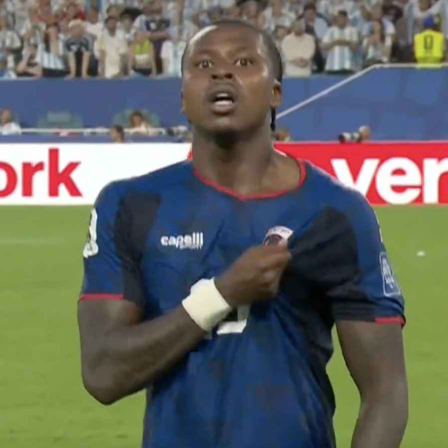 Stake's tweet photo. Goal of the tournament? 🤯

Cape Verde make it 2-2 in extra time and the World Cup fairytale is still alive. https://t.co/H9NXpXKGZF