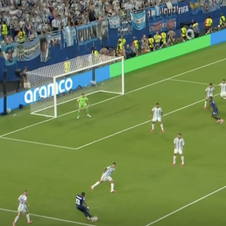 Stake's tweet photo. Goal of the tournament? 🤯

Cape Verde make it 2-2 in extra time and the World Cup fairytale is still alive. https://t.co/H9NXpXKGZF
