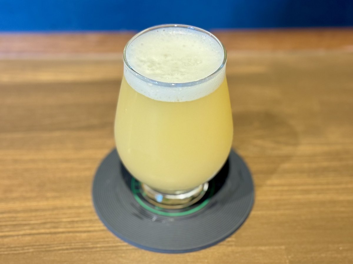 beermaps's tweet photo. 【ローカルビアバー探訪🚶‍♂️】小田急相模原でビール片手に音楽三昧！「CRAFT BEER &amp; MUSIC OPAOPA」をピックアップ☝🏻大分のYell &amp; Ale常設店で樽生は国内ブルワリーから8種前後をOnTap🍺イエモンファンの店主によるイベントやライブも開催🎤アットホームな雰囲気で気軽に飲めます🫡#ホリデービアマップス https://t.co/tADCorSlD4