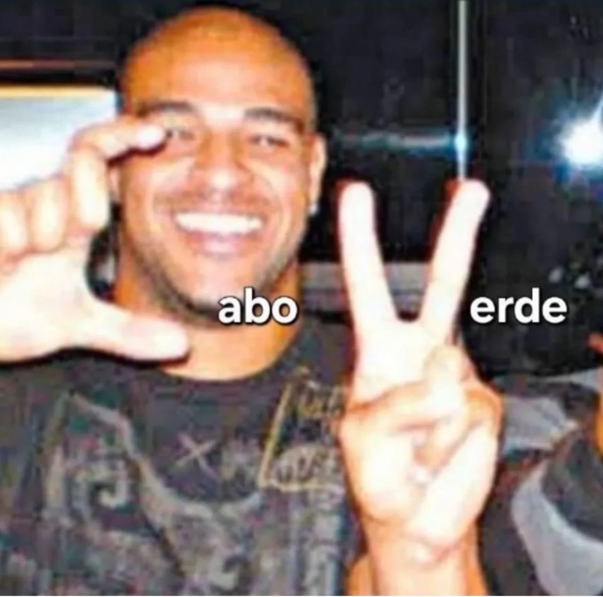 sgminart's tweet photo. CABO VERDE PORRA EU TO MUITO CABO VERDIANAAAAAA https://t.co/O3S0yQRtHD