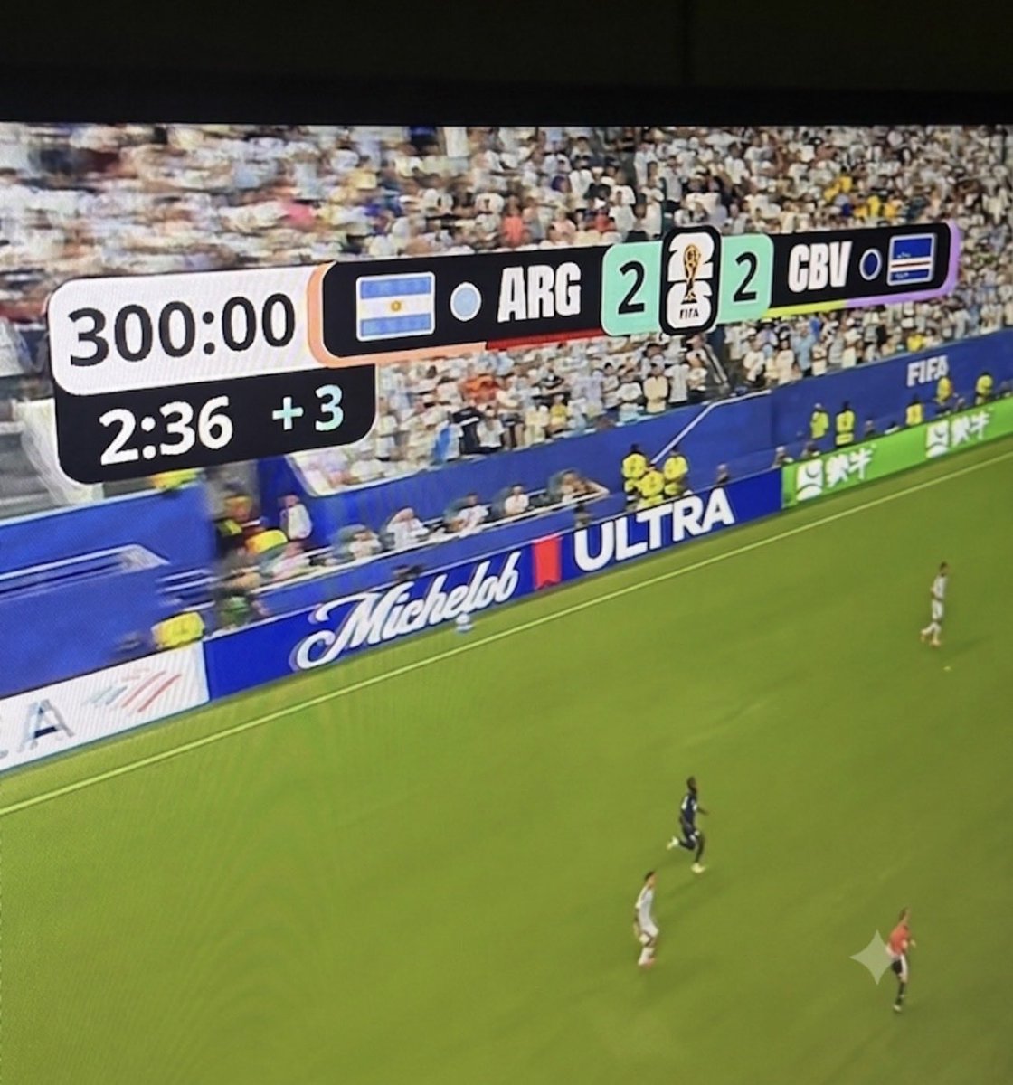 bossstavo's tweet photo. A fifa colocando acréscimo até a Argentina ganhar #ARGxCBV https://t.co/RIV6Rzz5bf