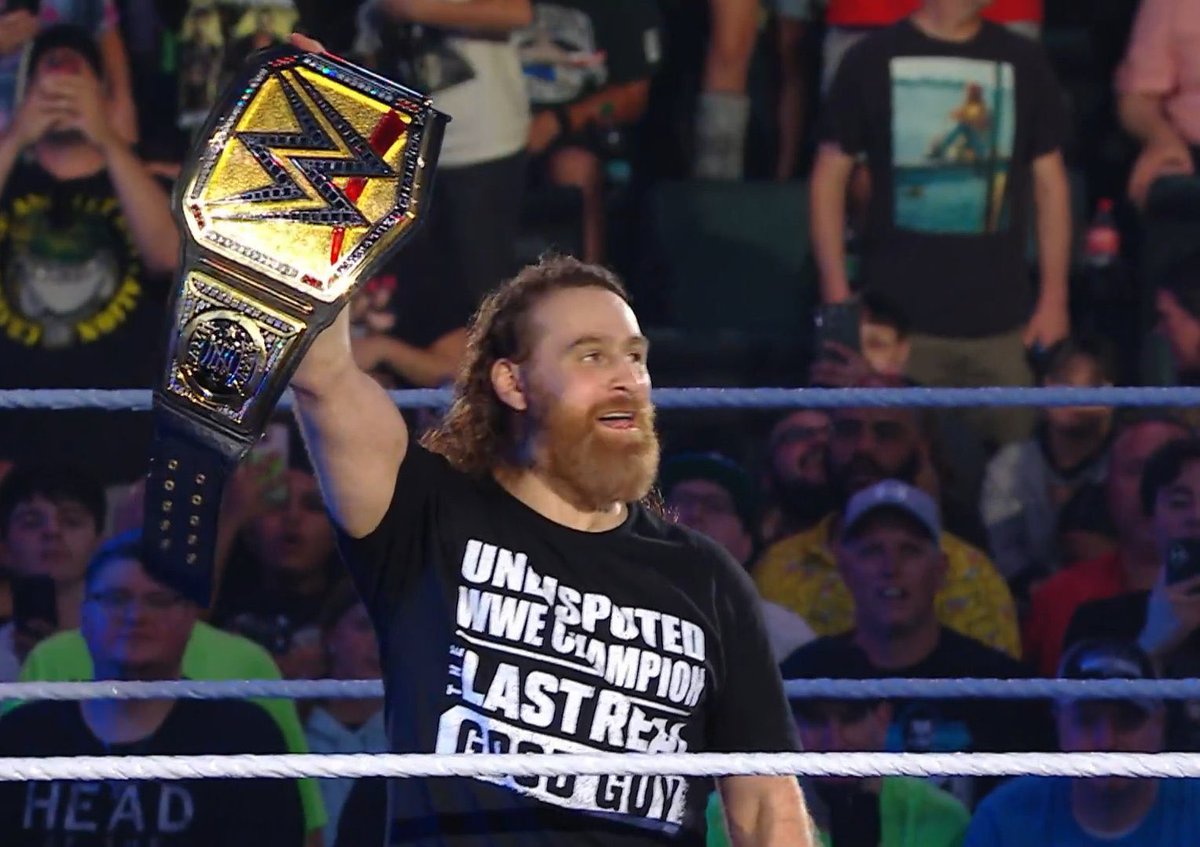 WrestlingHumble's tweet photo. ❤️❤️❤️ https://t.co/qeV0e9dYJB
