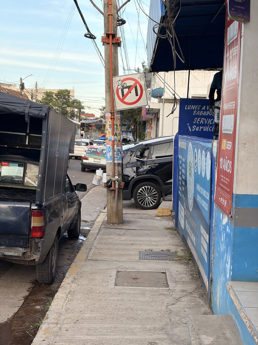 jocarivas's tweet photo. @ssptransitover podrían hacer algo? Es de todos los días, aquí en las trancas. https://t.co/YRZGhwIiur