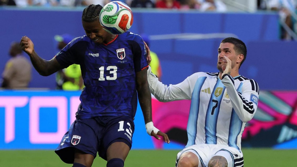 Cooperativa's tweet photo. ¡Golazo! Lopes Cabral batió a "Dibu" Martínez con impresionante remate para el 2-2 ante Argentina #CooperativaMundial https://t.co/qtPSGSHAuZ https://t.co/A7lptd3xCY