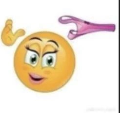 LESGABZ's tweet photo. Sou totalmente a favor de lésbicas/sáficas se fingirem de pão pra levar salsicha. Amo fingir q não sei nada de astronomia pra minha namorada ficar 40 minutos seguidos falando sobre Marte e grandes descobertas da ciência https://t.co/r61FkBrwOi