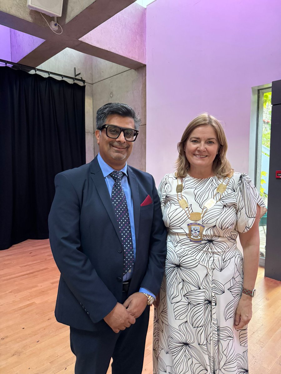 AhmadiyyaScot's tweet photo. Many thanks to Lorna Jack, Dean of The Consular Corps in Scotland &amp; Honorary Consul for the Netherlands, for inviting us to the Soiree. We shared a brief introduction to our community, and we look forward to meeting again in the future! 🇳🇱🏴󠁧󠁢󠁳󠁣󠁴󠁿 @NLinUK https://t.co/u37XLfQhbC