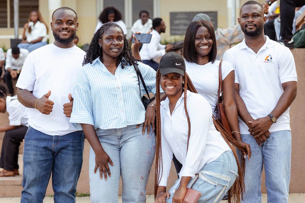 knust_rx27's tweet photo. After 5 years of 9–5 lectures, presentations , exams and sleepless nights Rx 27 has officially attended its final lecture. 💊❤️
 
On to the next step 🔜🔜
Congratulations, Rx 27. We made it. 🥂🎉

A thread of some memorable moments yesterday 😍 https://t.co/ewpZy8NxCL