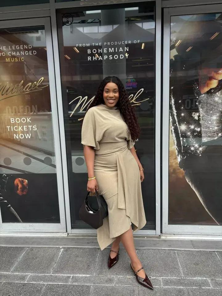 hagyballar's tweet photo. Name : Rita
Age : 25
Single no children 
Nationality : Guinea 
Current residence : Canada 

Seeks a serious relationship leading to marriage https://t.co/pb9beCSZc5