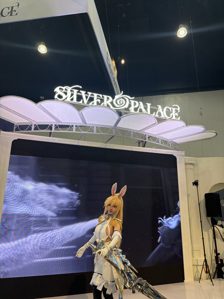 teamate1994's tweet photo. #silverpalace #AX2026 https://t.co/YxKZRttEJY