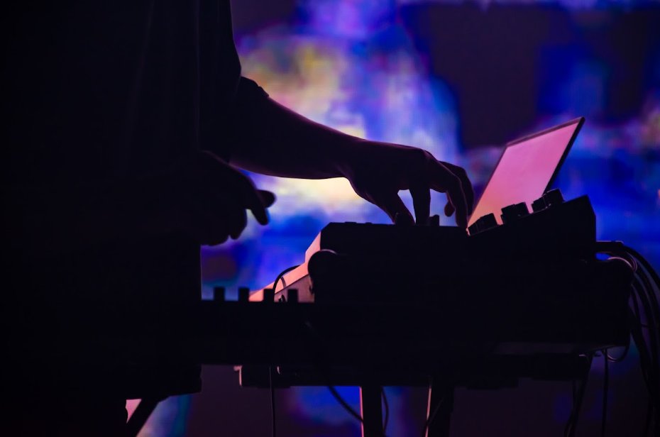 Música W3 tweet media