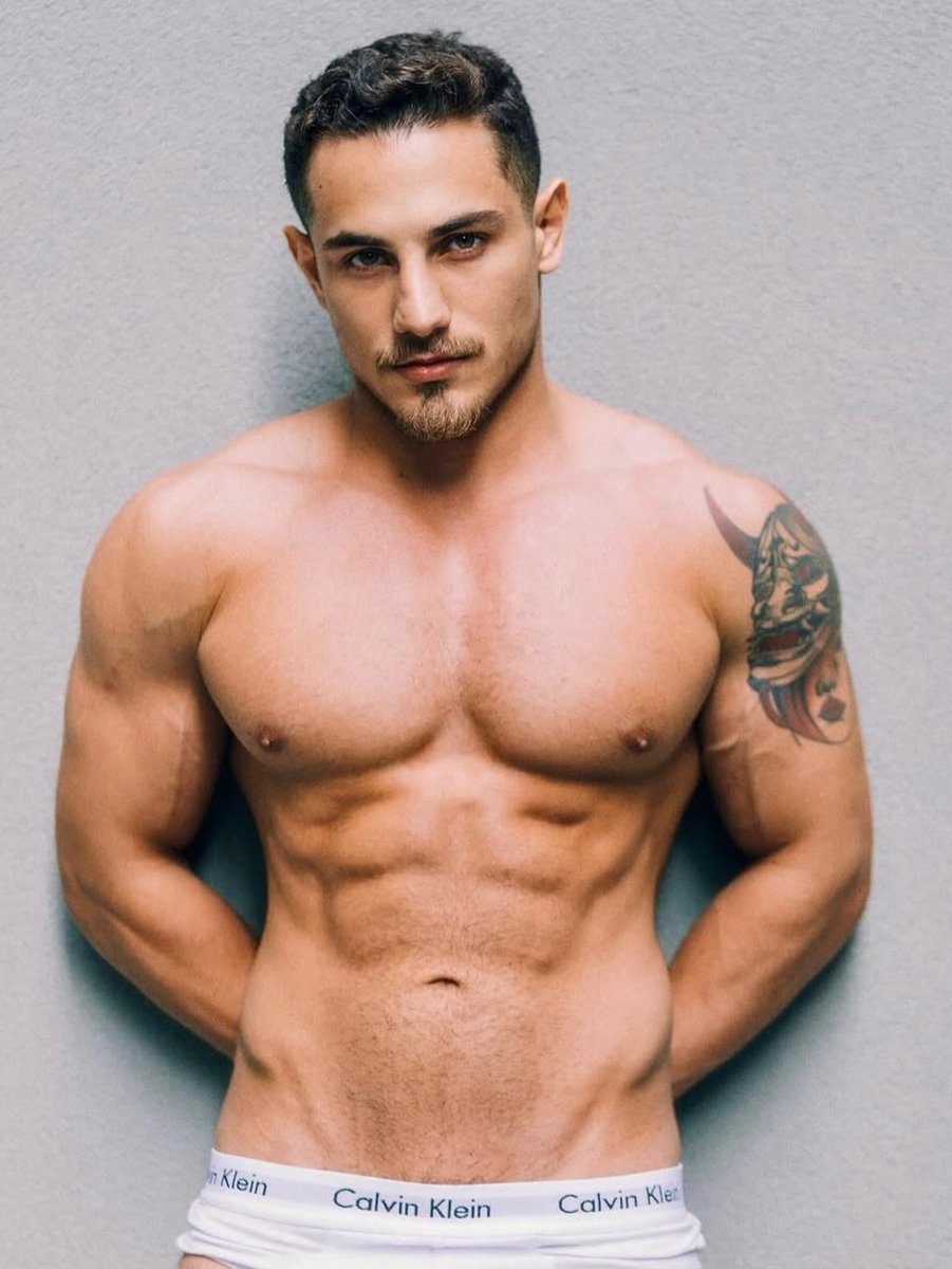 guapos_hombre's tweet photo. #hombresguapos #homemgostoso #mensphysique #fitmen #hotguys #malephysique #fitnessmodel #gymmotivation https://t.co/6FfNffUzR1