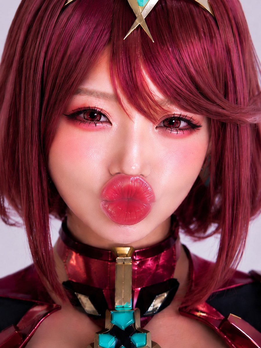 yuicakissing's tweet photo. ホムラ(ゼノブレイド) AIコスプレ
キス顔、ブチュキス💕

#AIgirl #AIart #cosplay https://t.co/lNKNGpAqqn