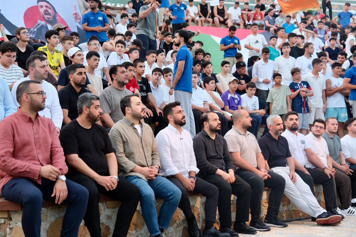 ibrahim_besinci's tweet photo. 📍 Edirne Gökçetepe | Lise Doğa Kampı

Aradığımız o muazzam enerji, gençlik ruhu tam olarak burada!🔥

Liseli genç kardeşlerimizle omuz omuza verdik, Doğa Kampımıza muhteşem bir başlangıç yaptık.😎

Enerjimiz yüksek, yolumuz açık olsun! https://t.co/i4wc2nWs3w