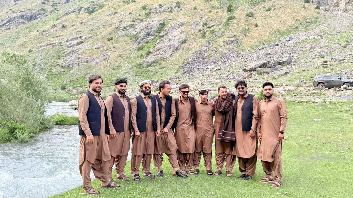 AzmatOmarzay's tweet photo. #noristan #Afghanostan❤️❤️❤️ https://t.co/qhgvJcB3Ju