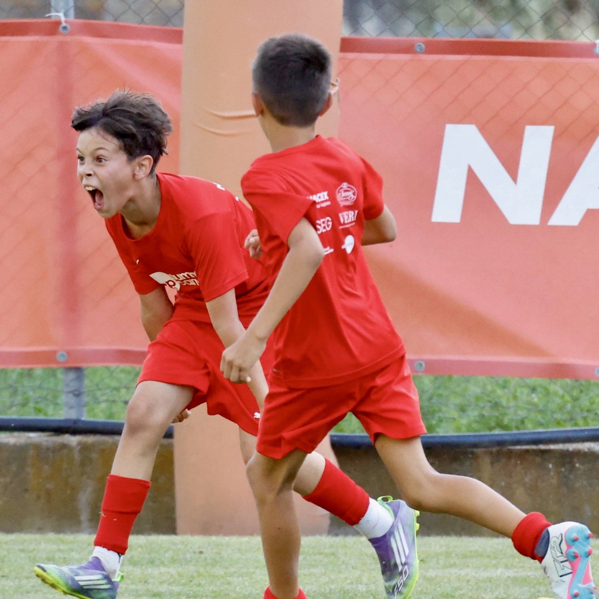 PepSummerCamp's tweet photo. 🏆 Els primers campions del @PepSummerCamp 2026.

#PepSummerCamp https://t.co/h2Iti8zsao