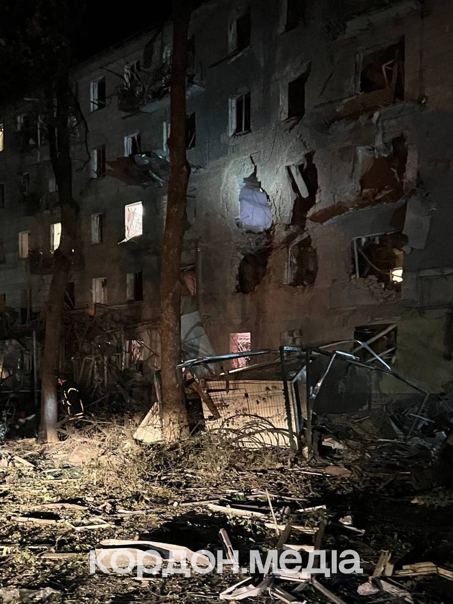 Gerashchenko_en's tweet photo. ❗ Russian terrorists struck one of Sumy's central streets with a guided aerial bomb. At least three people were killed.

The strike hit a residential apartment building, a store, and a roadway. Many people were in the area at the time, including children. A 13-year-old child is in critical condition.