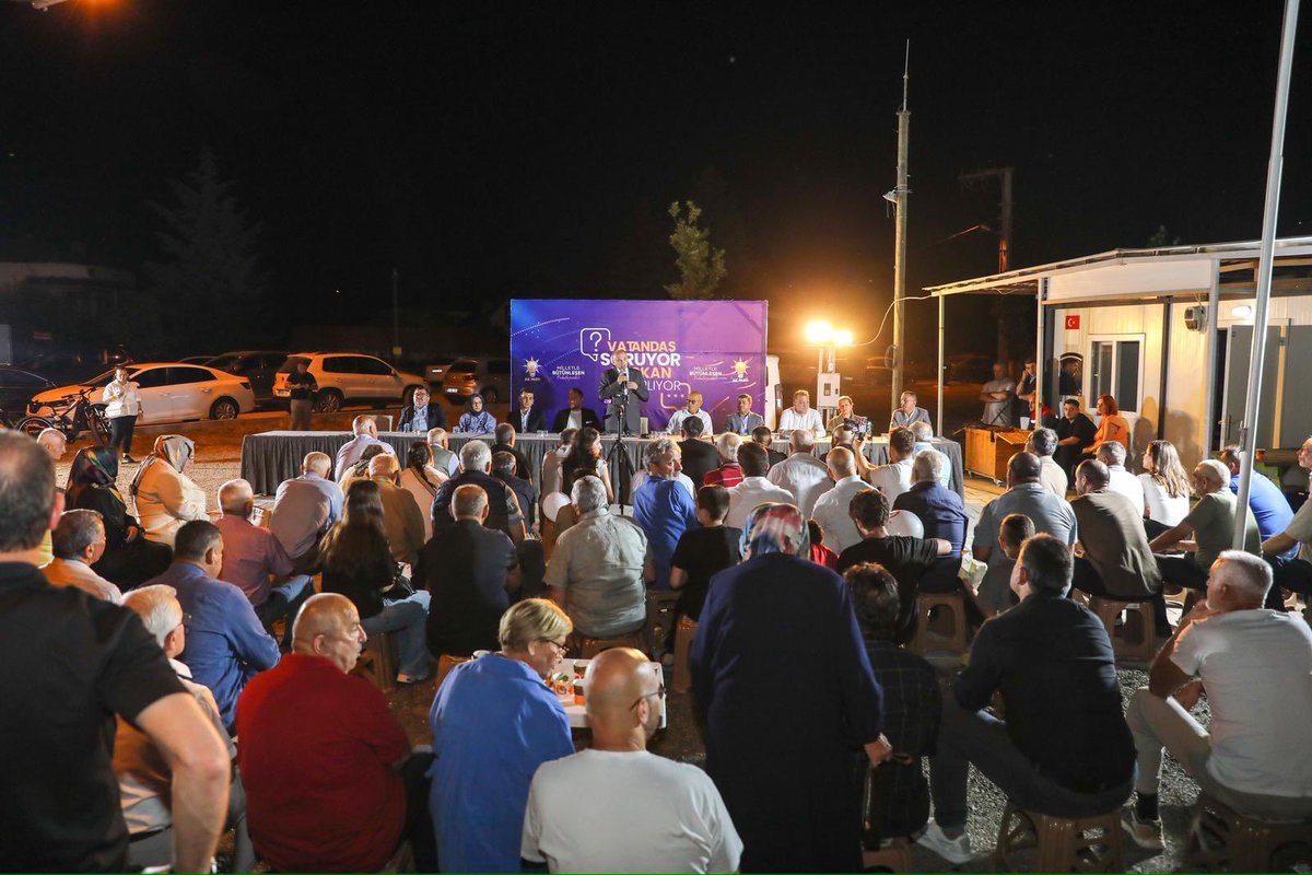 Dr_Faruk_Ozlu's tweet photo. Arapçiftliği Mahallemizin değerli sakinleriyle bir araya gelerek hemhal olduk.

Merak ettikleri konuları sordular, cevap verdik, sorunlarını dile getirdiler, çözüm önerilerimizi paylaştık, taleplerini ilettiler, notlarımızı aldık. Tek amacımız hep birlikte daha güzel, daha yaşanabilir Düzce’ye ulaşmak.

Katılım sağlayan, görüş ve önerileriyle bizlere katkı sunan tüm mahalle sakinlerimize gönülden teşekkür ediyorum.