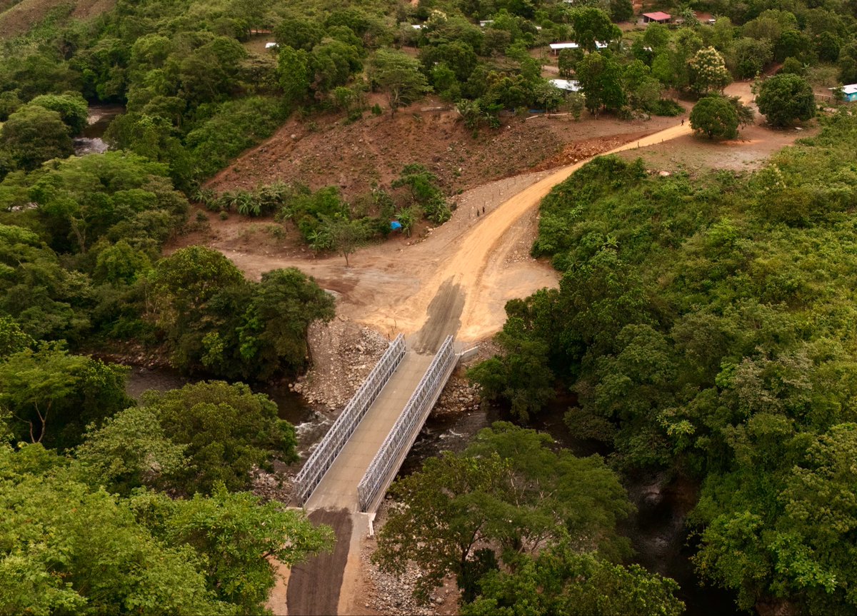 MOPPma's tweet photo. 👷🏻‍���️ El ministro de Obras Públicas, José Luis Andrade, inauguró el nuevo puente modular sobre el río Rey, en el corregimiento de Roka, distrito de Munä. https://t.co/hFXFw3Rb6I