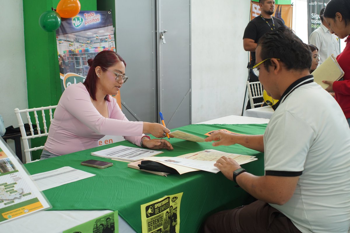 SNESanLuis's tweet photo. 🔍 ¡𝗚𝗿𝗮𝗻 𝗢𝗽𝗼𝗿𝘁𝘂𝗻𝗶𝗱𝗮𝗱 𝗟𝗮𝗯𝗼𝗿𝗮𝗹!🌟

Se llevo a cabo la Feria de Empleo “Talento y Oportunidades, Empléate Sin Límites 2026”.

El jueves 2 de julio, en el Instituto Potosino de la Juventud (INPOJUVE), participaron 27 empresas de distintos sectores, ofreciendo https://t.co/tcwdxDWVK6