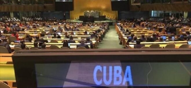 AnayansiRCamejo's tweet photo. Junto al resto de los Estados miembros de la ONU,#Cuba denunciará ante la AGNU este 7 de julio, las acciones agresivas del Gobierno de EEUU🆚nuestro país,que incluyen la amenaza de agresión militar directa,el cerco energético y otras medidas de intensificación extrema del bloqueo https://t.co/nJisyR8Ymx