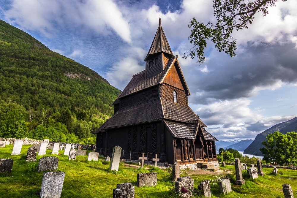 trad_west_'s tweet photo. Norway's World Cup kit is Christian.

It features the blue cross from the norwegian flag, a symbol of the country's conversion to Christianity.

And inside of the blue cross a pattern taken from the wood carvings of the Urnes Stave Church built in 1130. https://t.co/TjU1uz0iu9