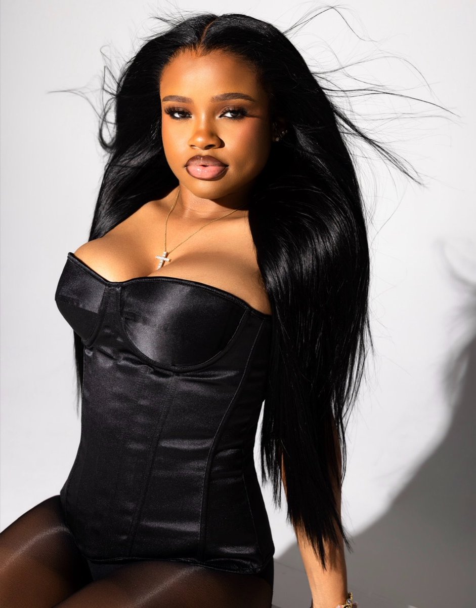 _liljada's tweet photo. Mane Affair Hair: Coming Soon 💋 https://t.co/QbwFkmlNhE