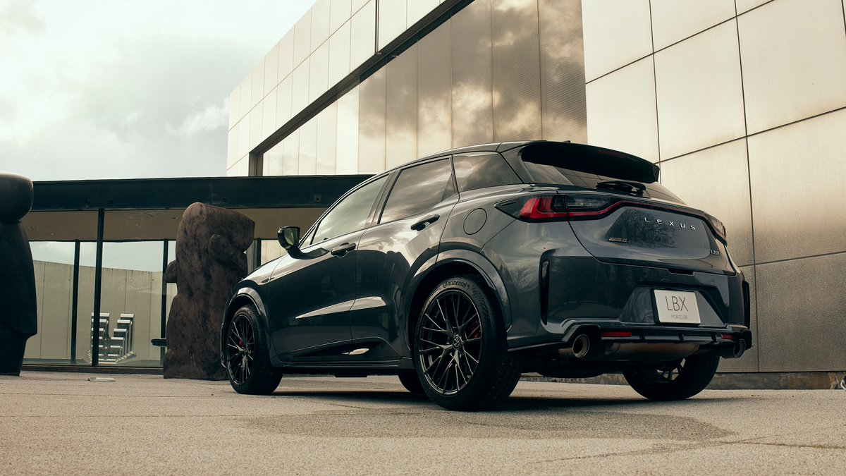 Lexus España tweet media