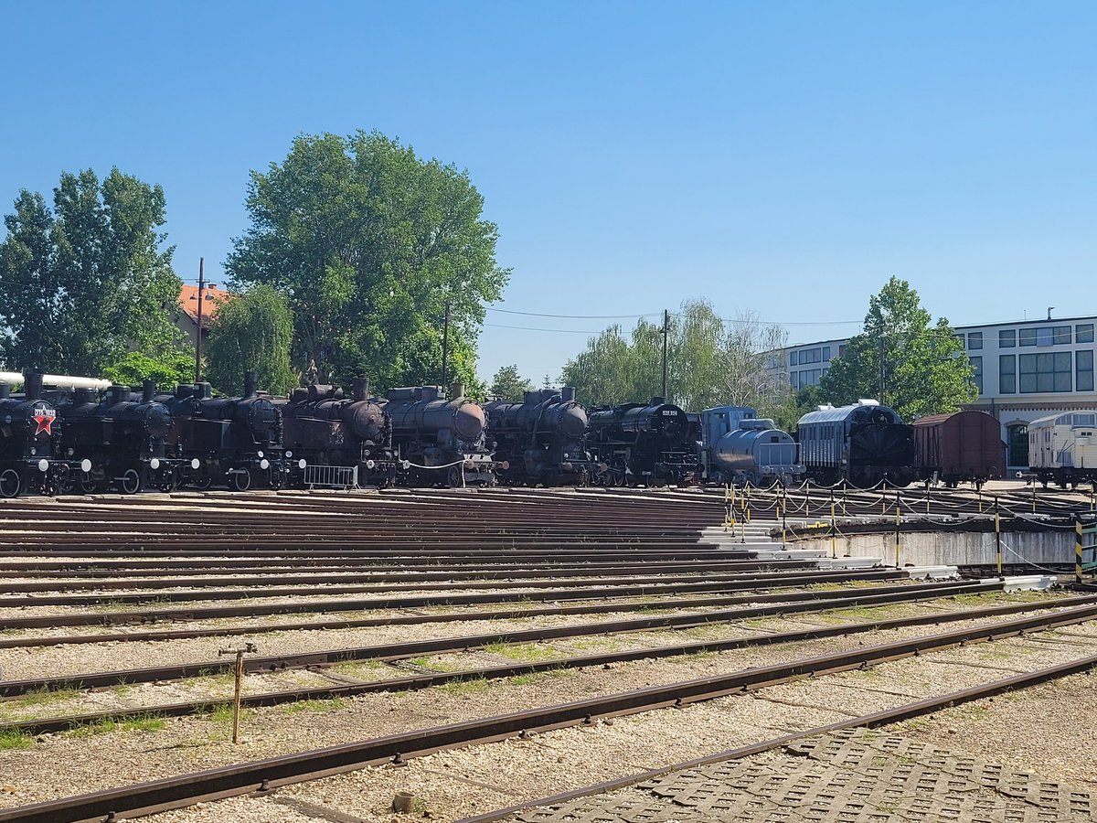 THR_Shrek's tweet photo. whilst away in budapest 
I did wonder off to the largest open air rail museum in Europe for a few hours and to take in the variety of rolling stock within the grounds, from little tank engines to the giants like the Class 301 and the Class 520 Kriegsloks https://t.co/9qrNq77OYi